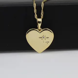 Dije Relicario Corazon Mediano